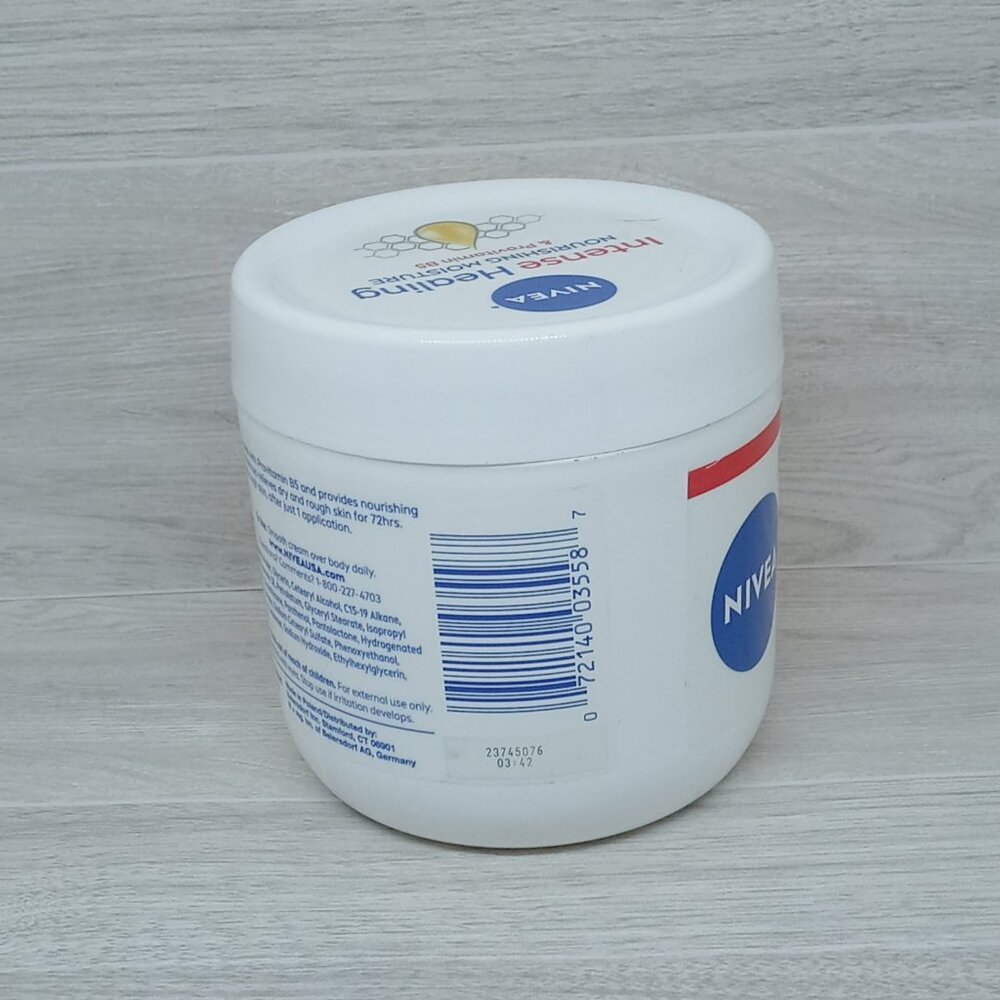 NIVEA Intense Healing Cream, 72-Hour Moisture, Provitamin B5 Enriched, 13.5 oz - Picture 4 of 5